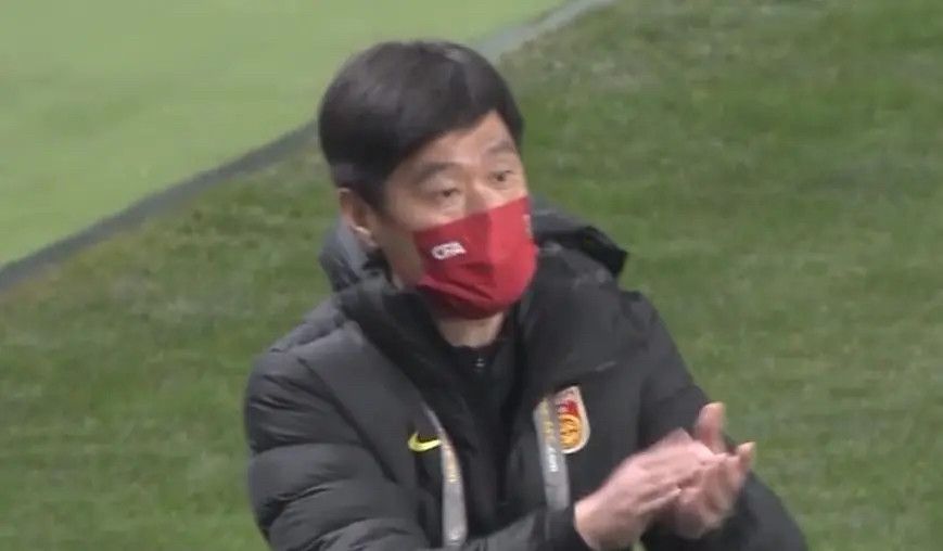 TA：德布劳内改变饮食和运动习惯，以确保长时间养伤不会影响他TheAthletic撰文谈到了德布劳内的话题，该文表示德布劳内改变饮食和运动习惯，以确保长时间养伤不会影响他。